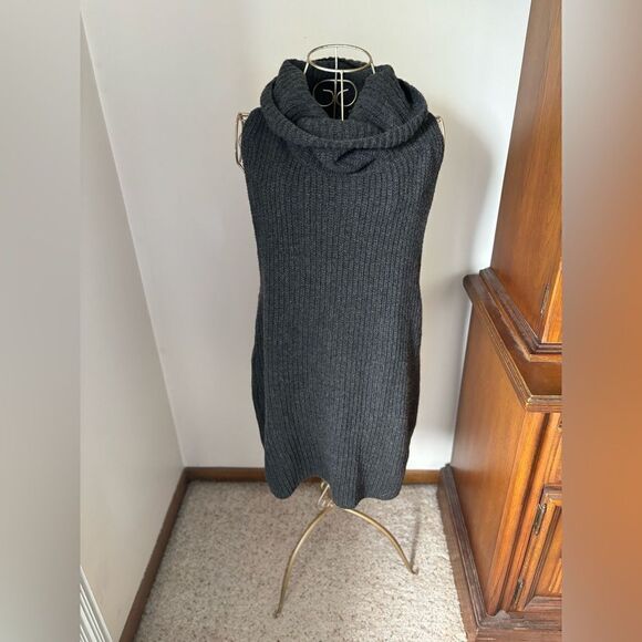 Free People gray wool blend sleeveless turtleneck split back sweater size small - Picture 1 of 12